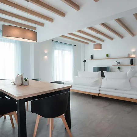 Terra Pietra Luxury & *