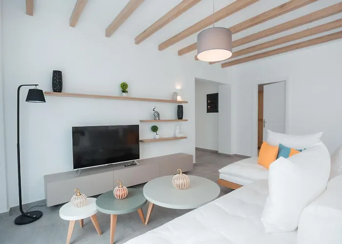 Terra Pietra Luxury & * Lardos