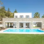 Terra Pietra Luxury & Villa *