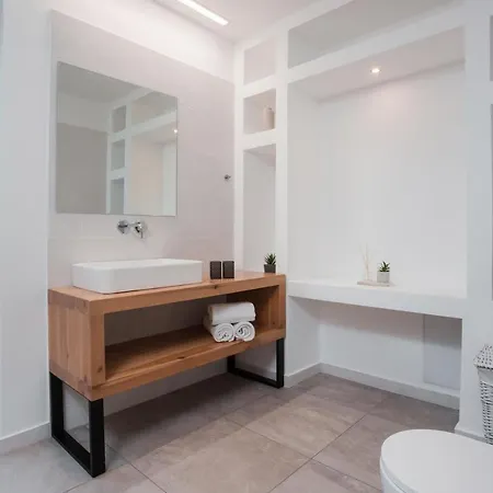 Terra Pietra Luxury & لاردوس