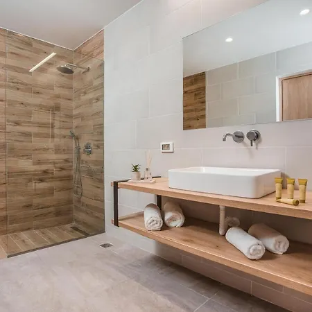 Terra Pietra Luxury Villas&suites Lardos