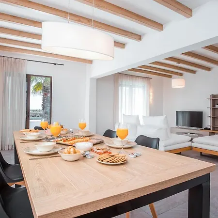 Terra Pietra Luxury & * לרדוס