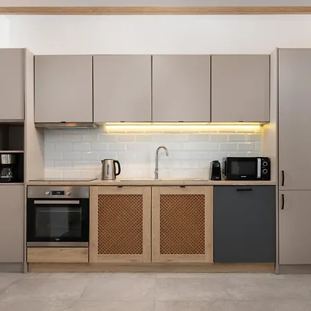 فيلة Terra Pietra Luxury & لاردوس