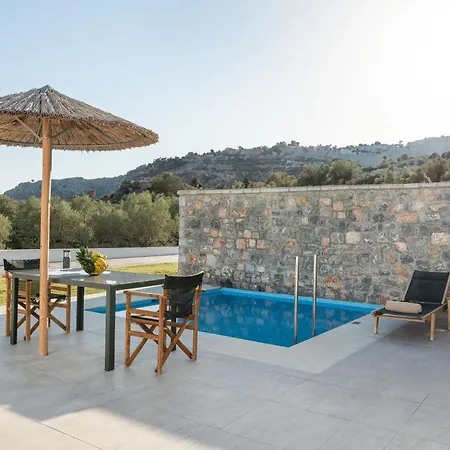 Terra Pietra Luxury & فيلة *