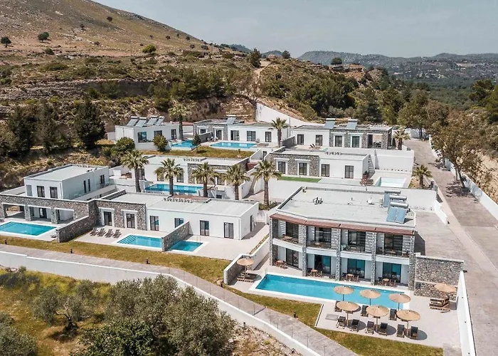 Terra Pietra Luxury & *