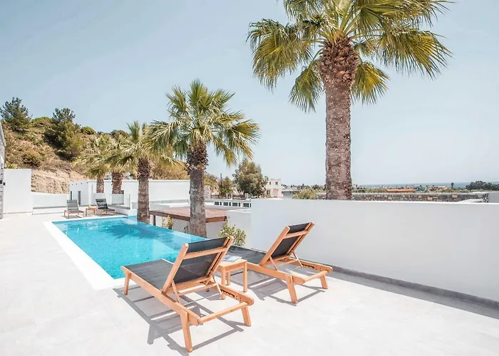 Villa Terra Pietra Luxury & *