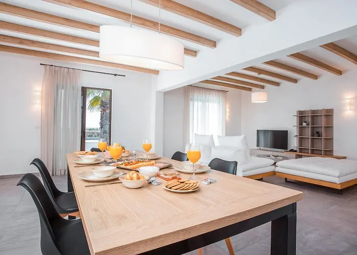 Terra Pietra Luxury & * Lardos