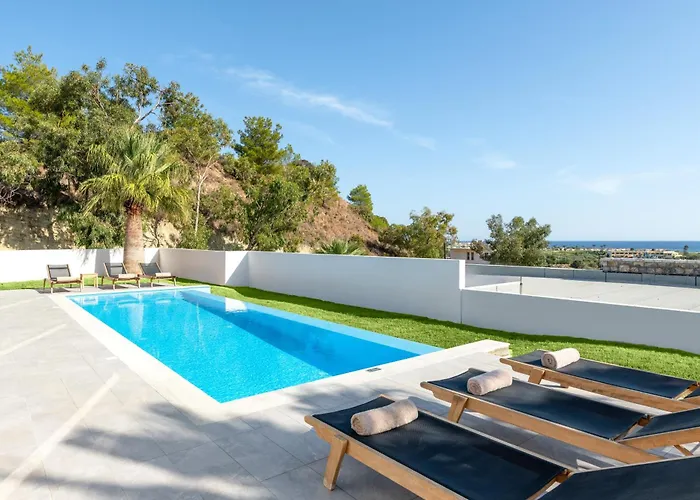 Terra Pietra Luxury & فيلة لاردوس